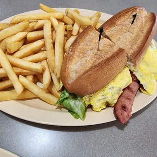 Polish sausage sandwich with egg