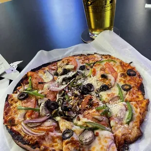 Thin crust  veggie pizza