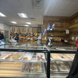 Boom ... looks like I'm in a Long Island deli. My turn!