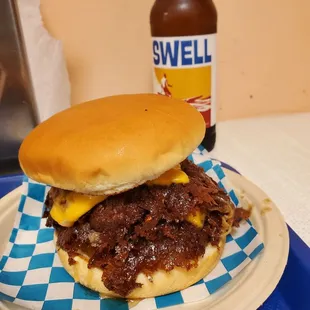 Goldburger and Swell ginger ale