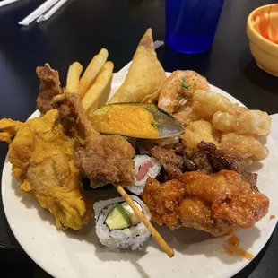 food, bbq wings, fried chicken wings, chicken wings and fried chicken, poultry, chicken wings, chicken, bbq chicken, fried chicken