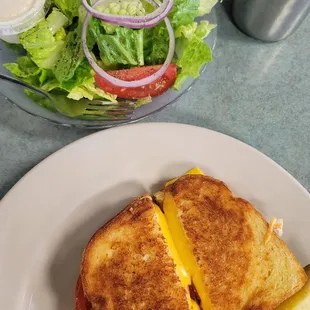 Grilled cheese with side salad