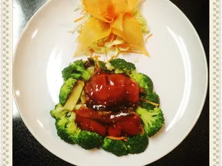 He5 Asian Bistro