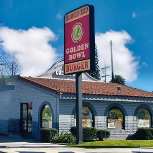 a sign for a restaurant