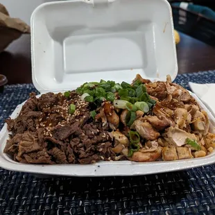 1/2 beef 1/2 chicken large bowl