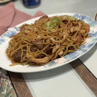 House Chow Mein