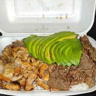 Large chicken, beef, avocado, with no onions bowl