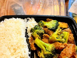 East Pearl Asian Bistro