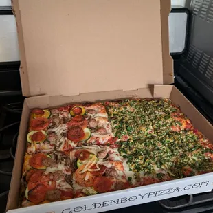 1/2 combo, 1/2 clam and garlic large pizza