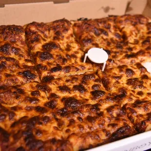 "Well done" cheese pizza, Golden Boy 01/29/2022