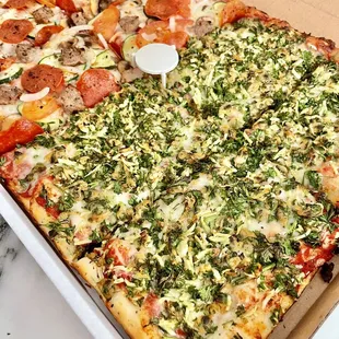 Clam pizza &amp; combination