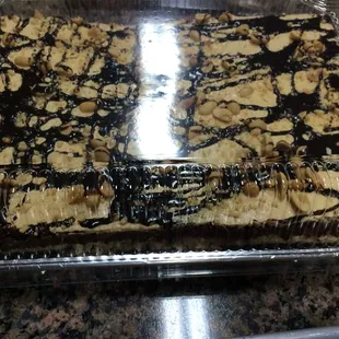 SNICKERS CAKES
