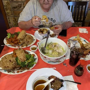 chicken wings and fried chicken, food