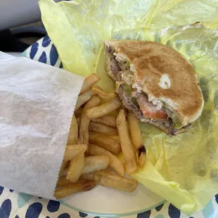 Cheeseburger &amp; fries.
