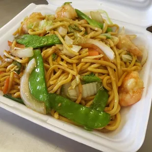 Lo Mein ( SOFT NOODLE)