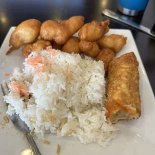 If you like heavy batter and no veges order the sweet n sour chicken.