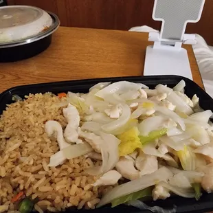 Chicken chow mein combination plate.