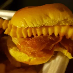 The dinner roll improvised chicken sandwich