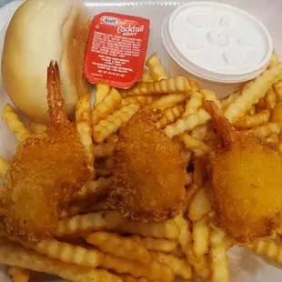 Order dinner delivery from Golden Chicken