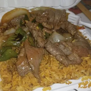 They don't even cook the beef... just trife!!! nothing "Golden" about this Chinese food.