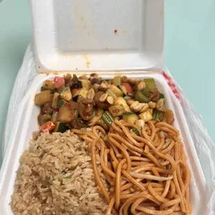 a container of noodles and vegetables