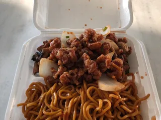 Liu's Wok