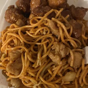 What&apos;s in this picture? I don&apos;t know