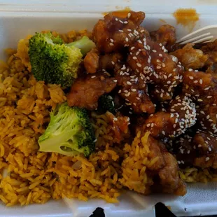 Sesame chicken lunch special