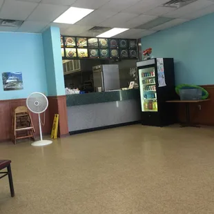 the inside of a fast food restaurant