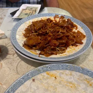 House chow fun SALTY!!! It&apos;s very salty... no recommend