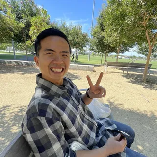 Khai H.