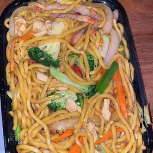 House Special Lo Mein