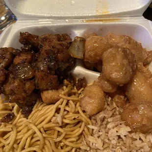 Honey Garlic and Pepper chicken 2 item combo $9.99
