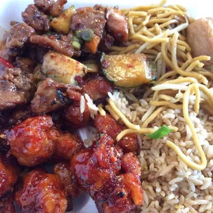 1/2 fried rice, 1/2 chow mein with General Tso chicken &amp; Kung Pao