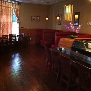 sushi and sashimi, interior