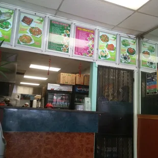 One of the better place in the area to get a quick lunch bite while on the go