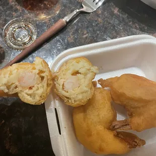 food, chicken wings and fried chicken