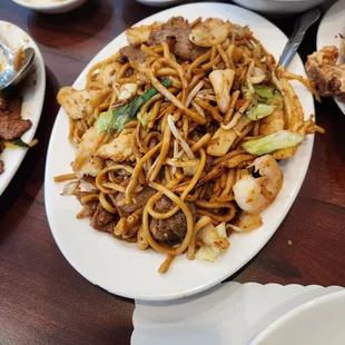 Soft Lo Mein Noodles