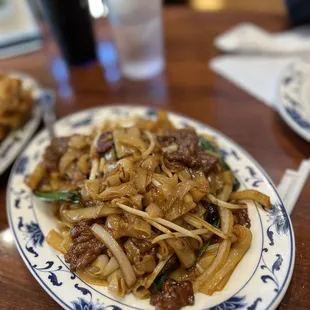 Beef chow fun