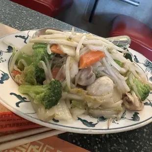 Vegetable chow main