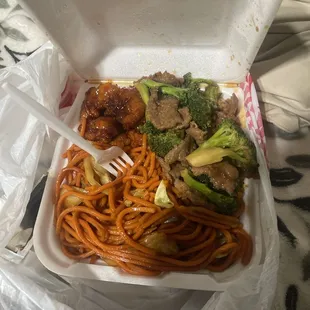 food, ramen and noodles