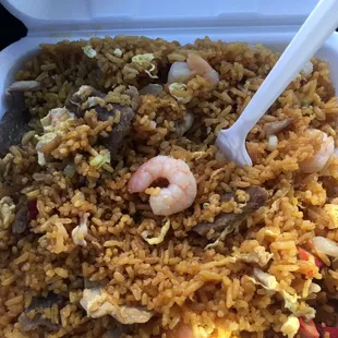 Combination fried rice is good. Would be even better with more green onion.