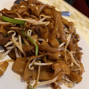 Beef chow fun