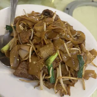 Beef chow fun