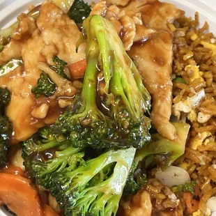 Chicken broccoli egg fried rice