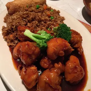 General Tso Chicken, I really enjoyed the sauce, rice was fresh with peas &amp; carrots, I would definitely order again!