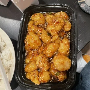 Sesame chicken was nice and crunchy!