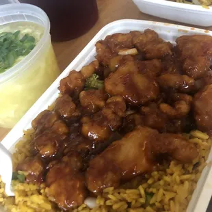 C1. General Tso's Chicken Special Combo