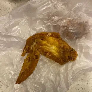 Fried Chicken Wings (4)