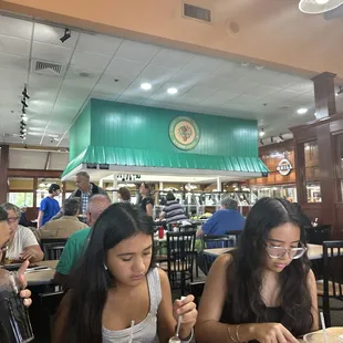 two women eating